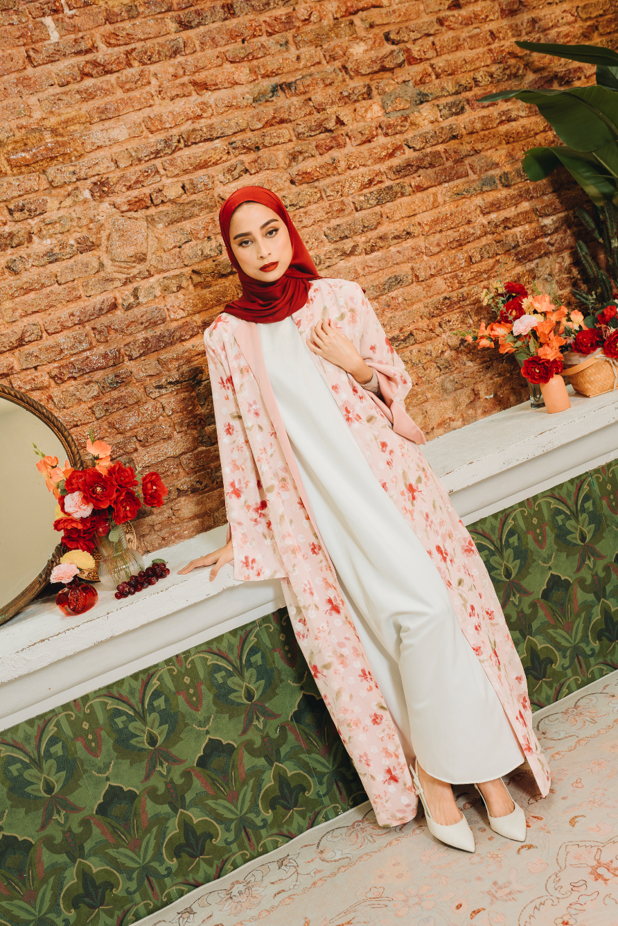 Rosa Reversible Abaya in Petal