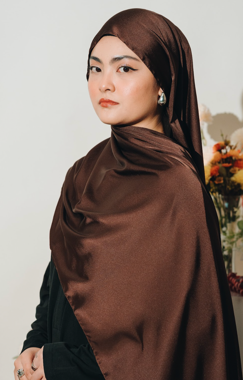 Noor Luxe Satin Shawl