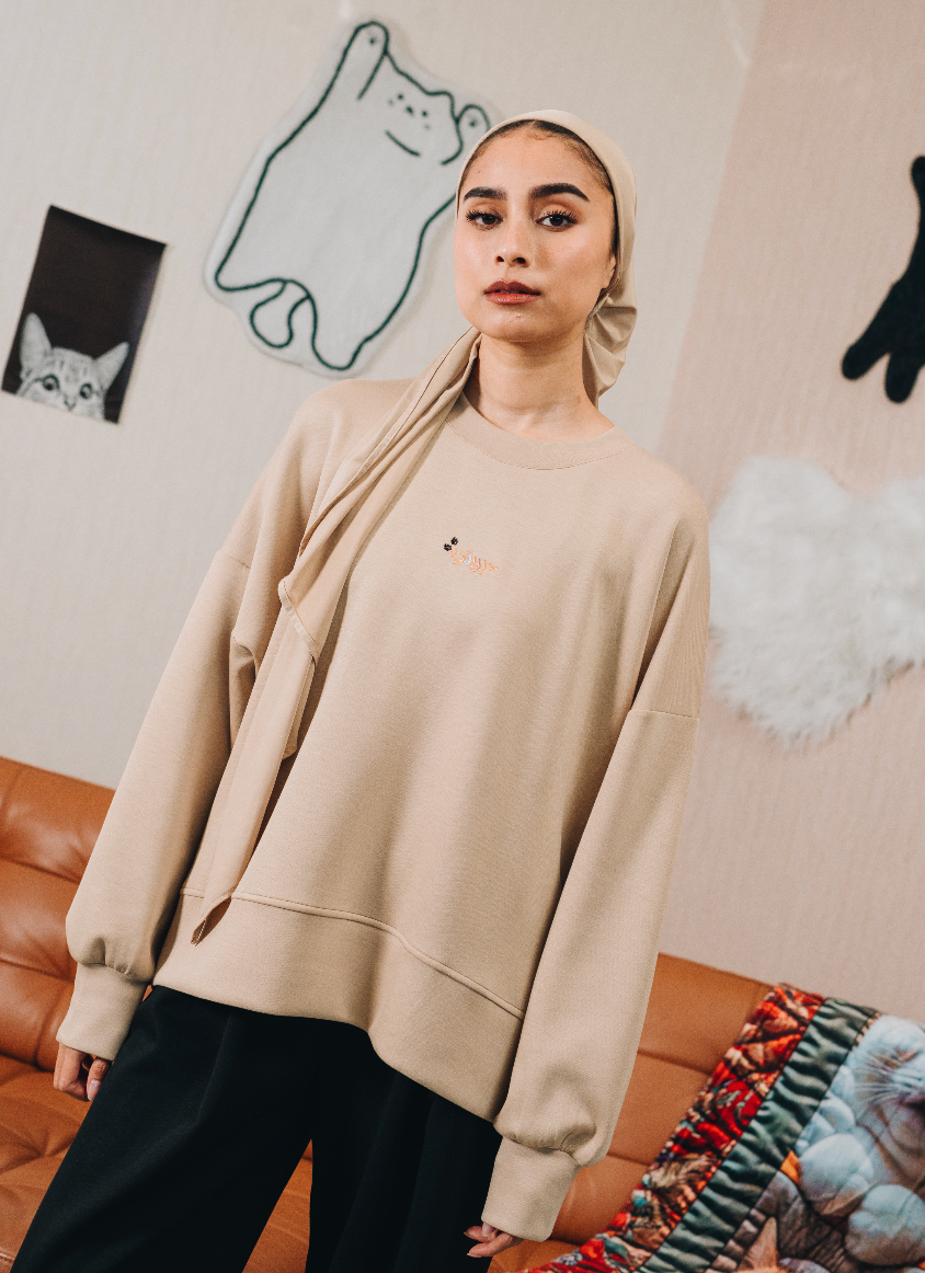 Modal Habibti Sweater in Khaki : Calico & Friends Edition