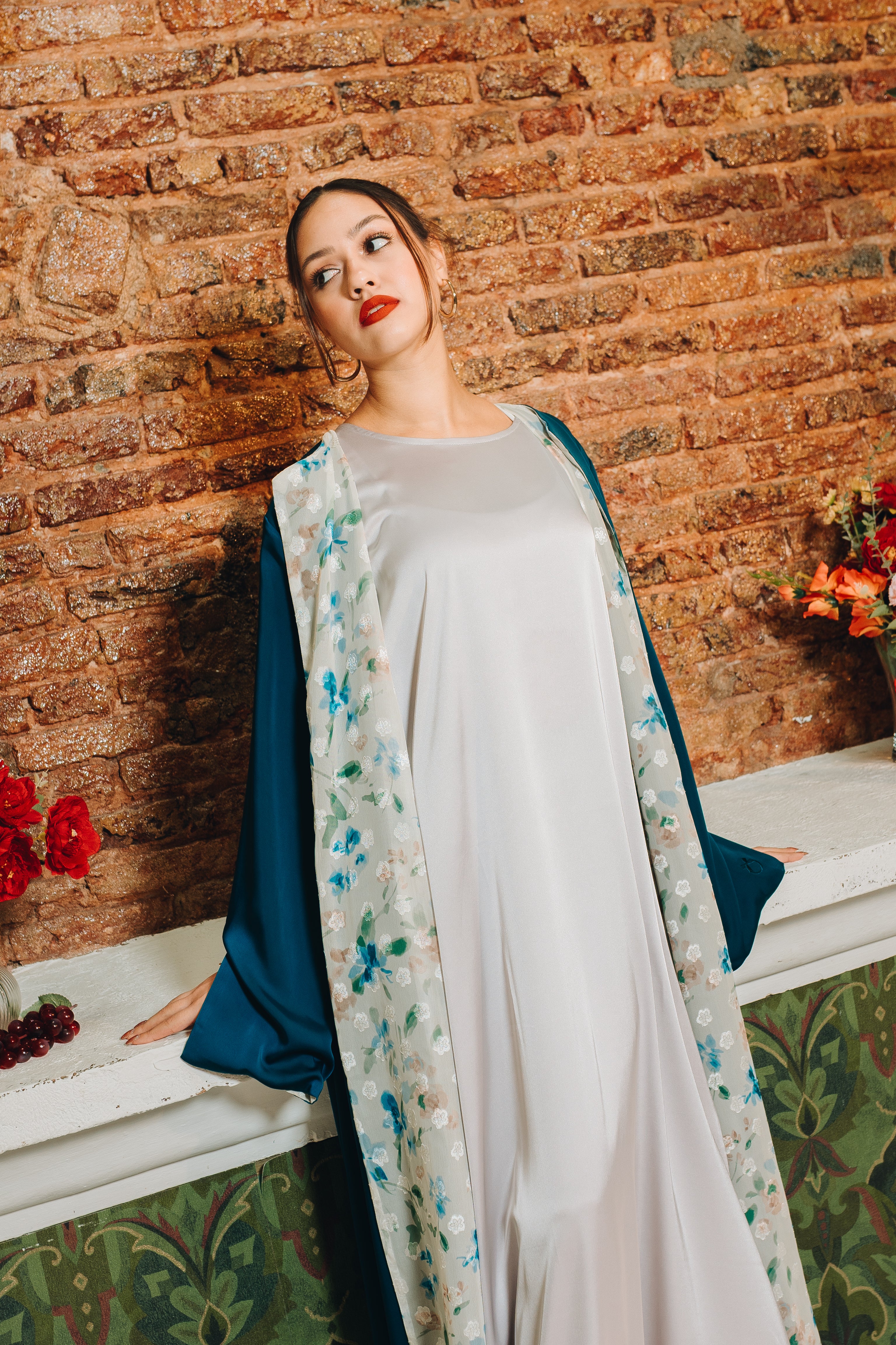 Rosa Reversible Abaya in Twilight
