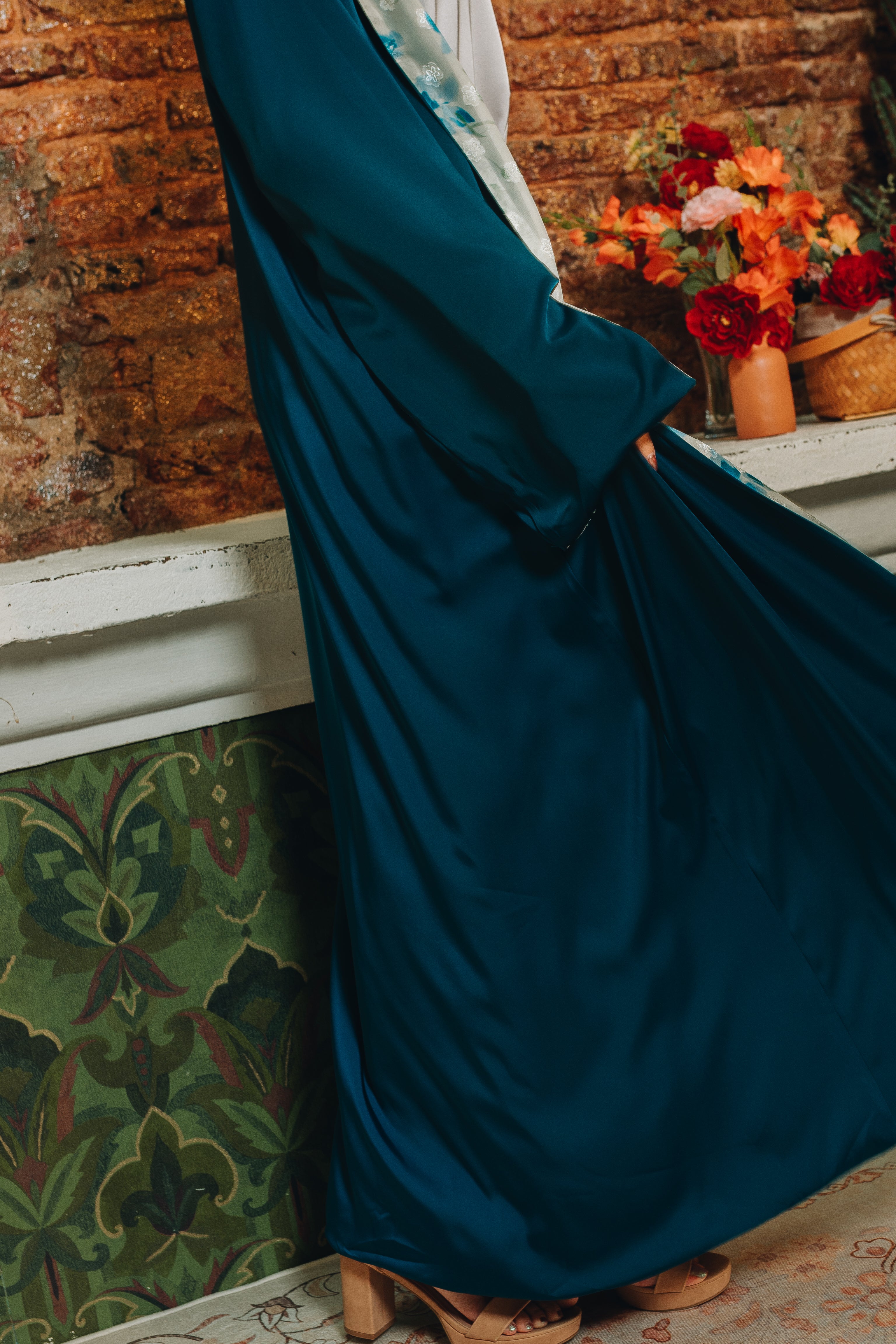 Rosa Reversible Abaya in Twilight