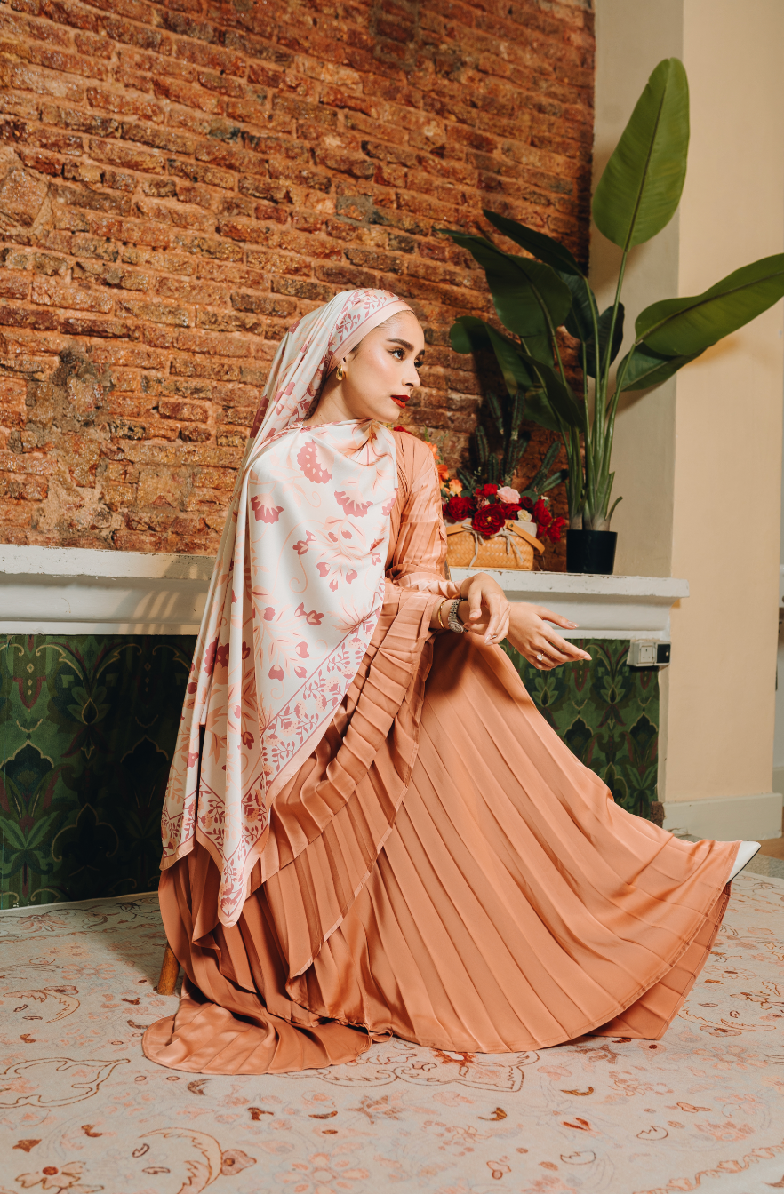 Valencia Pleated Kaftan in Terracotta