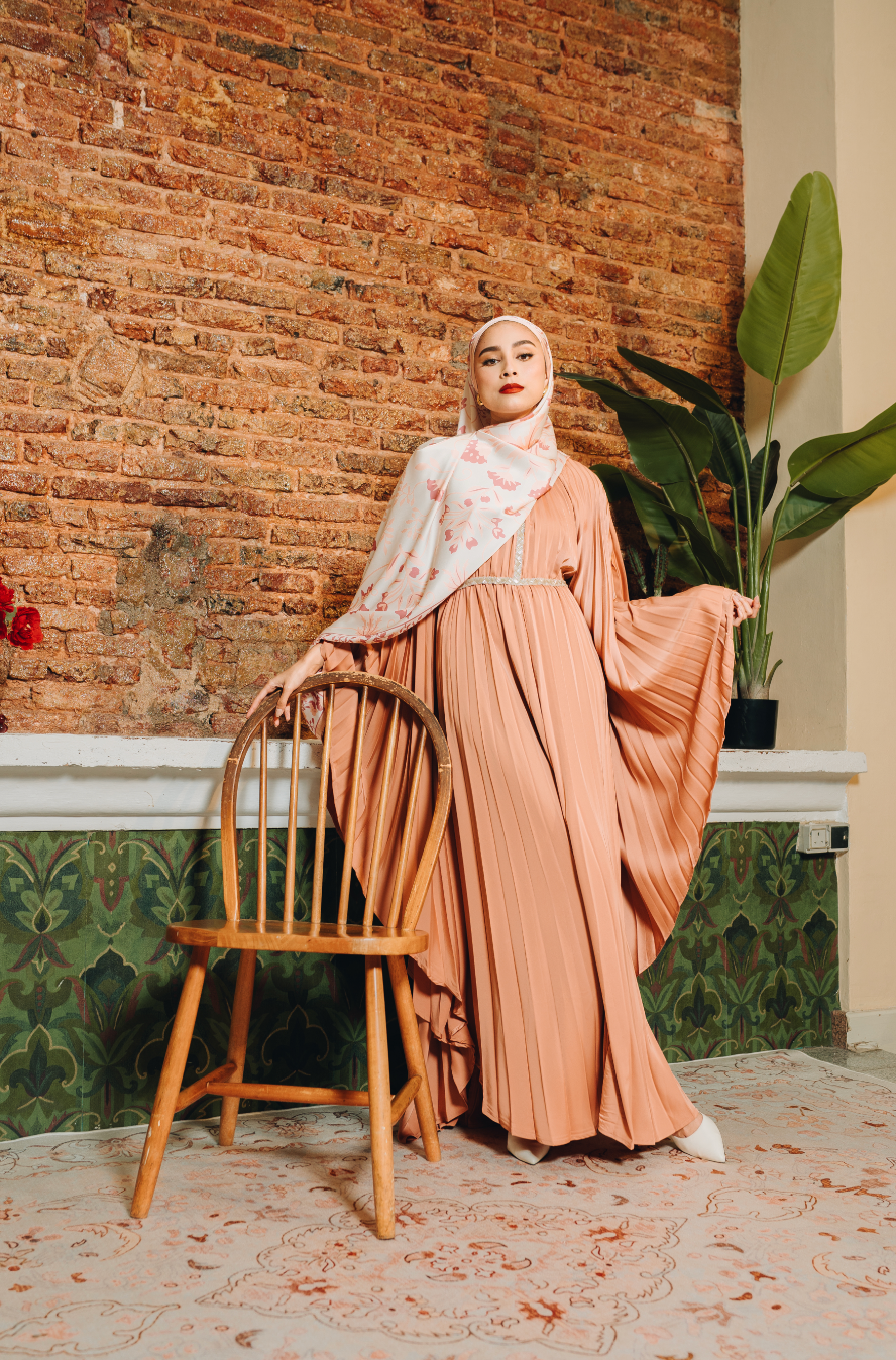 Valencia Pleated Kaftan in Terracotta