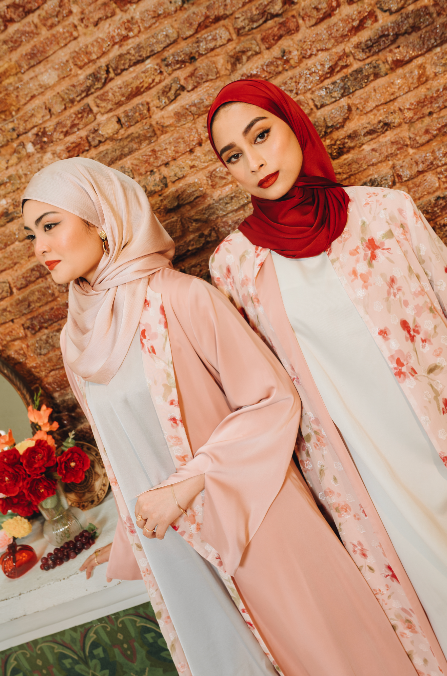Rosa Reversible Abaya in Petal