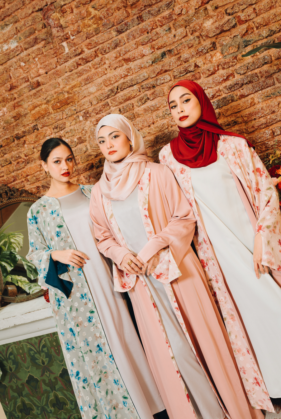 Rosa Reversible Abaya in Twilight