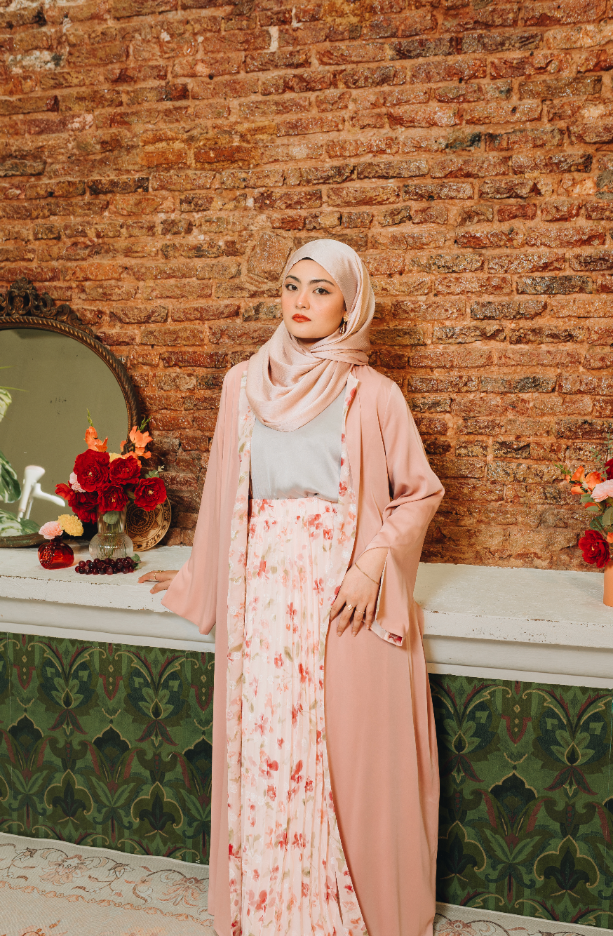 Rosa Pleated Skirt in Petal