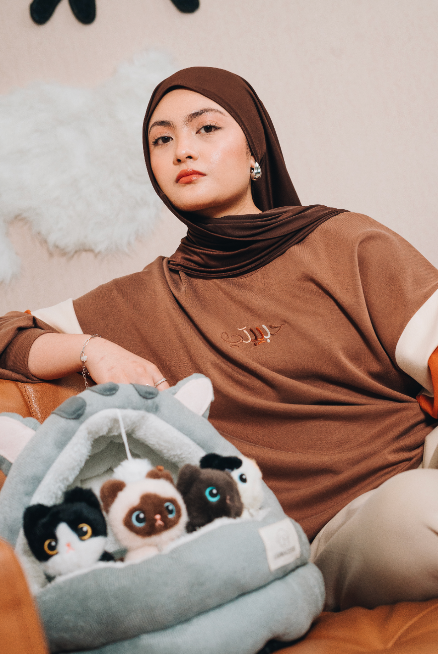 Modal Habibti Jumper in Calico: Calico & Friends Edition