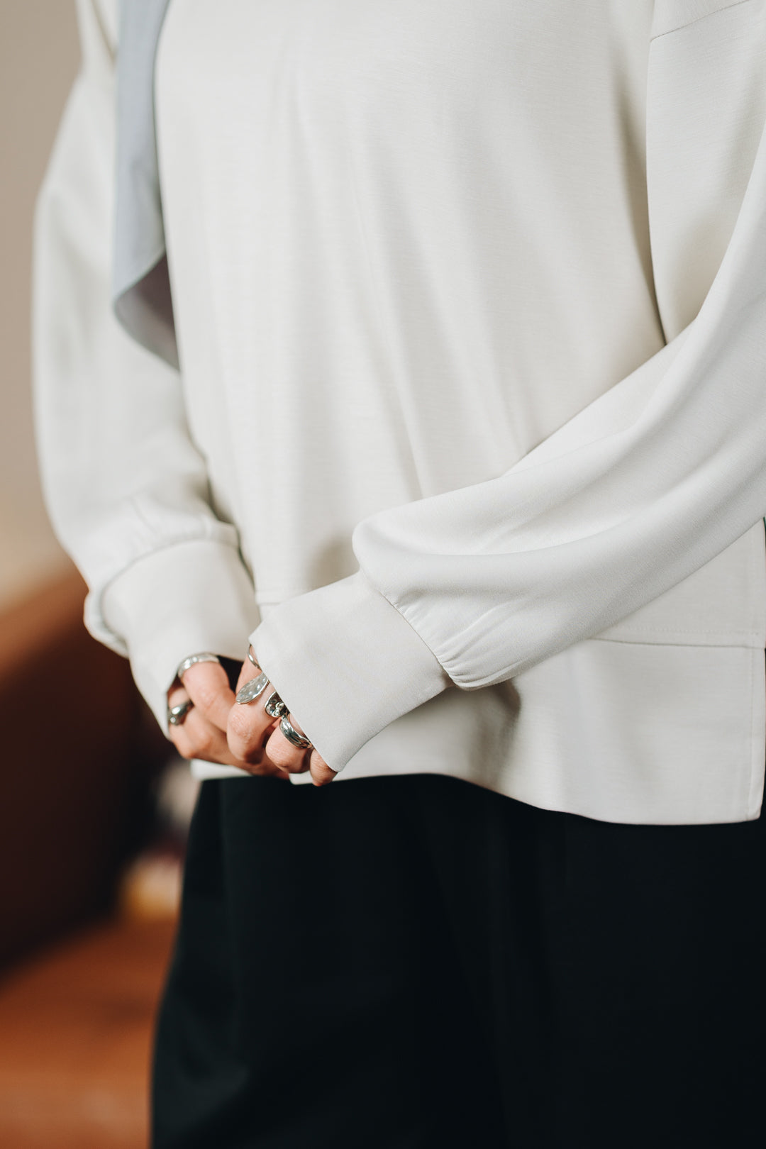 Modal Habibti Sweater in Silver with Pink Embroidery