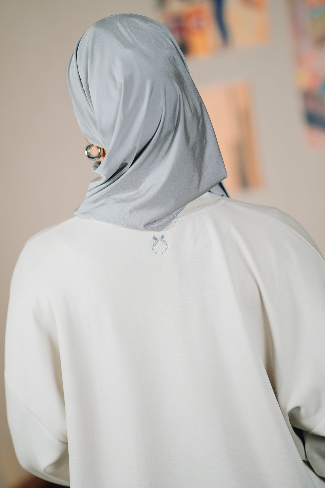 Modal Habibti Sweater in Silver with Pink Embroidery