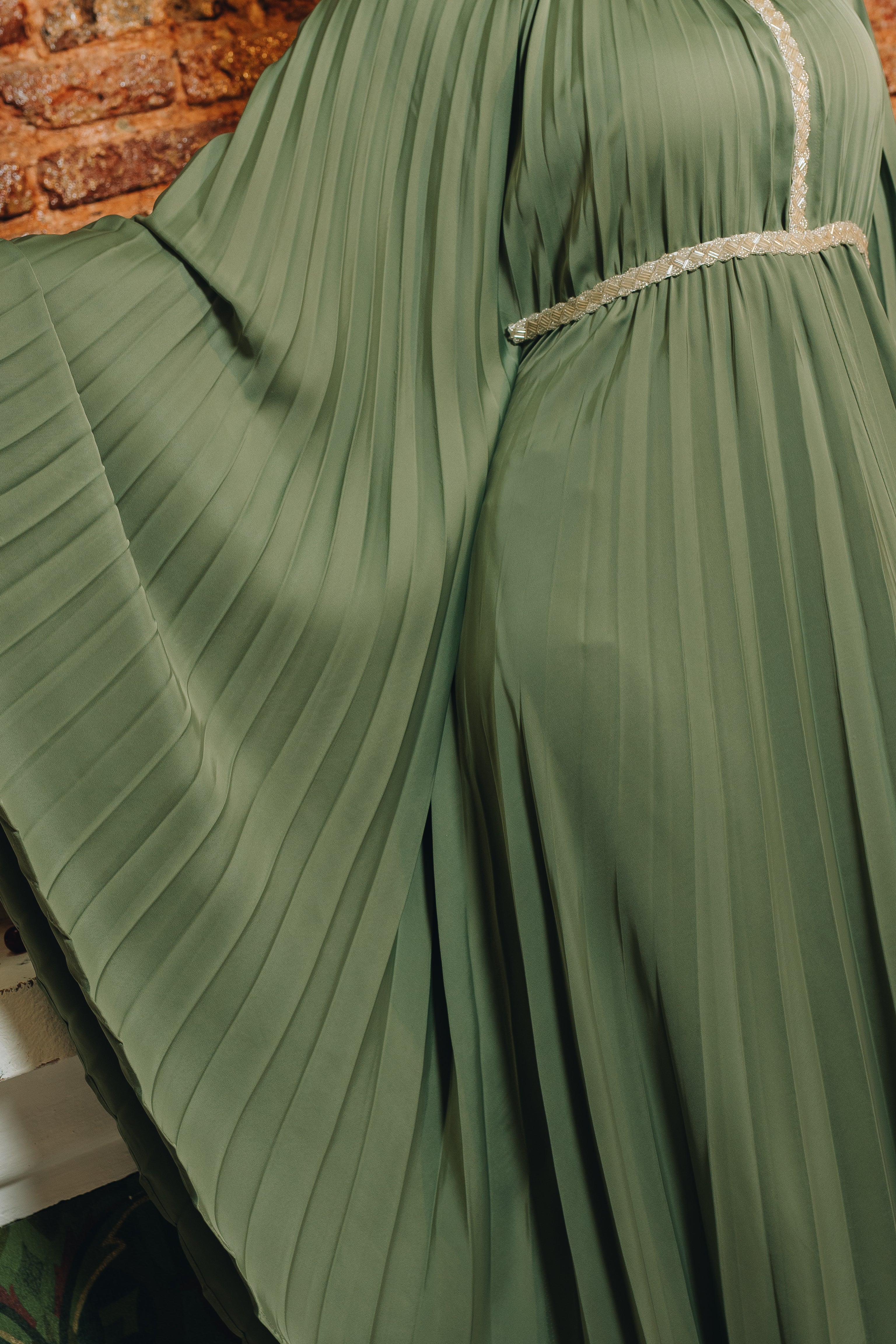 Valencia Pleated Kaftan in Deep Sage