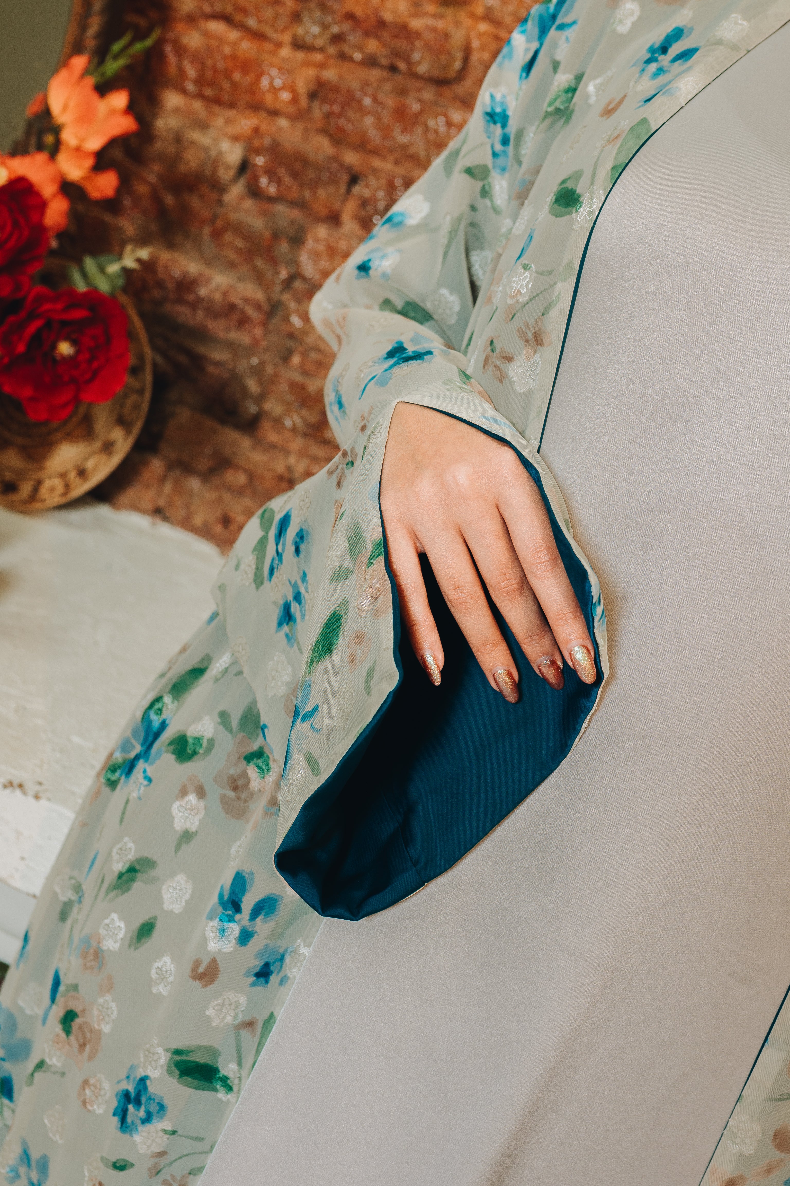 Rosa Reversible Abaya in Twilight